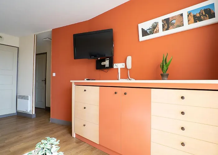 Le Village - C4 008 By Interhome