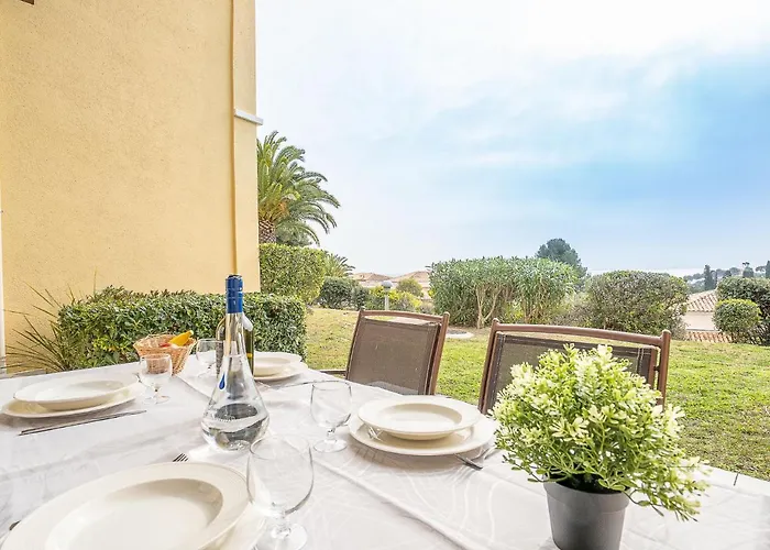 Le Village - C4 008 By Interhome * Saint-Raphaël