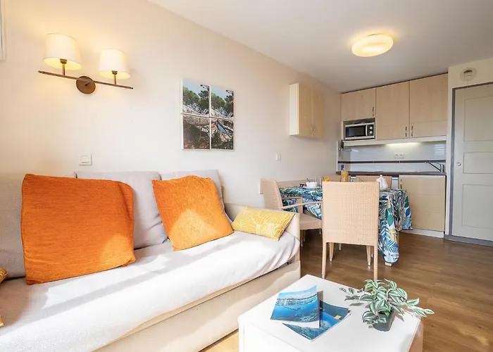 Le Village - C4 008 By Interhome Saint-Raphaël